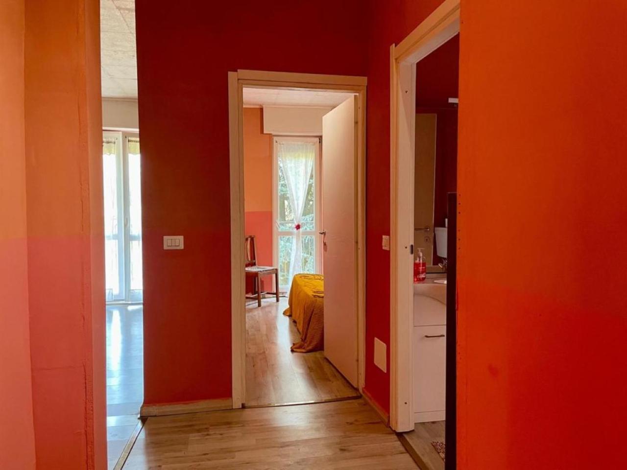 The Orange Housing In Комо Экстерьер фото